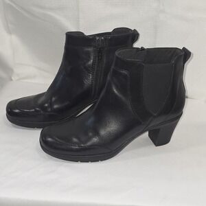 Clarks Womens Gracious 80486 Black Leather Block Heel Side Zip Ankle Booties 7M